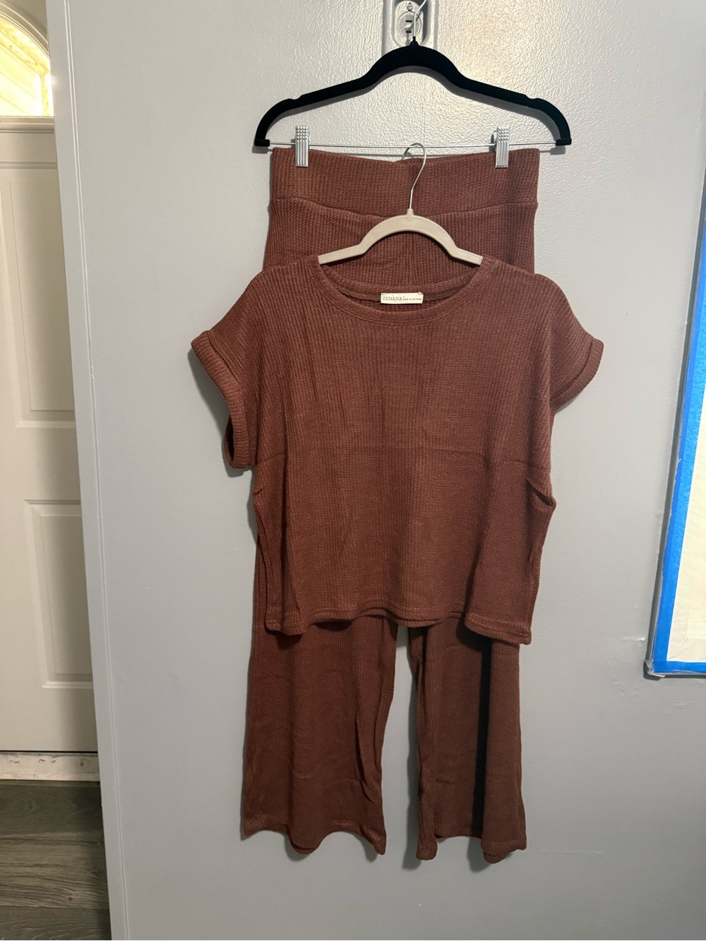 Zenana Outfitters Wide Leg Pants Set in Rich Brown - Picture 2 of 7